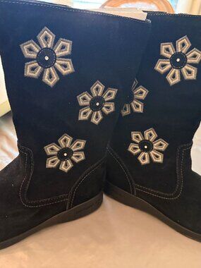 pediped Bella suede boots NWT